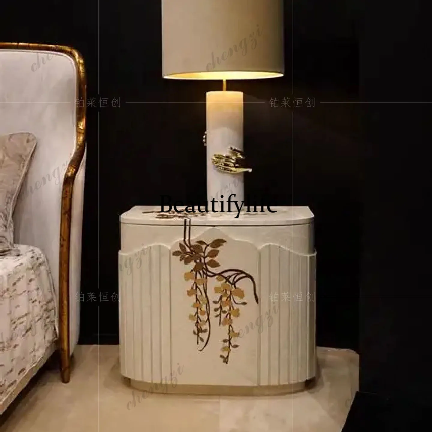 B567 Italian light luxury beds - đánh giá và giá Tables